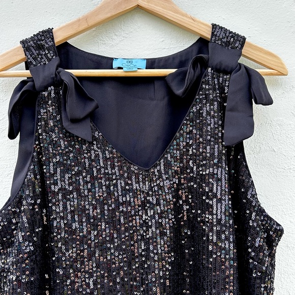 CeCe sleeveless sequin top with bows - Picture 6 of 9